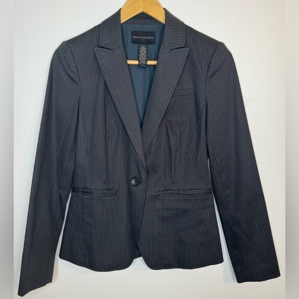 Banana Republic Women’s Gray Pinstripe Blazer Size 2